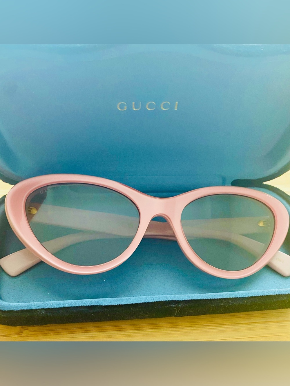 Gucci Women's Pink Cat-Eye Sunglasses Gucci Pink Sunglasses Pink Cat Eye Sunnies